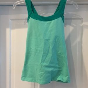 Lucy Activewear workout too